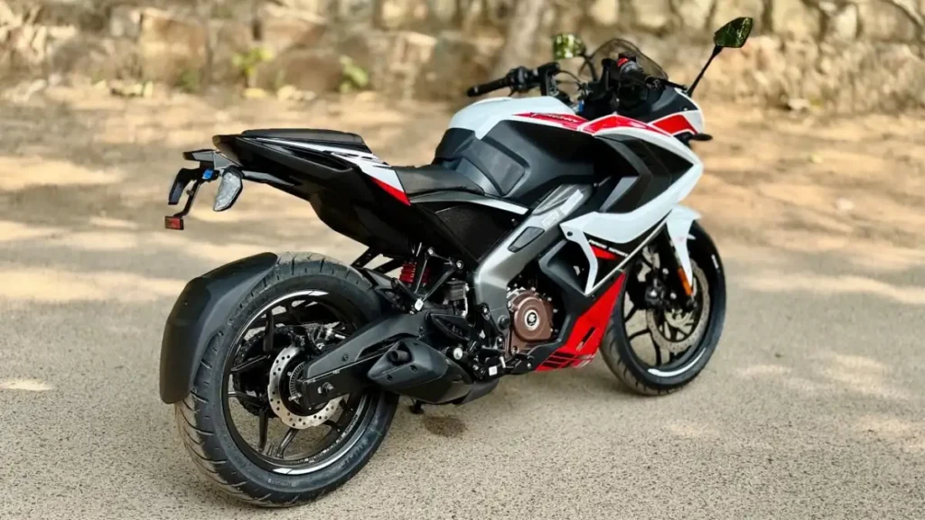 Bajaj Pulsar RS200